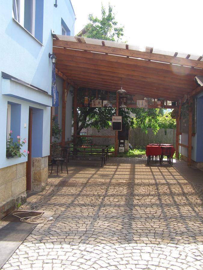 Klub U Namornika Dvůr Králové nad Labem Exterior foto